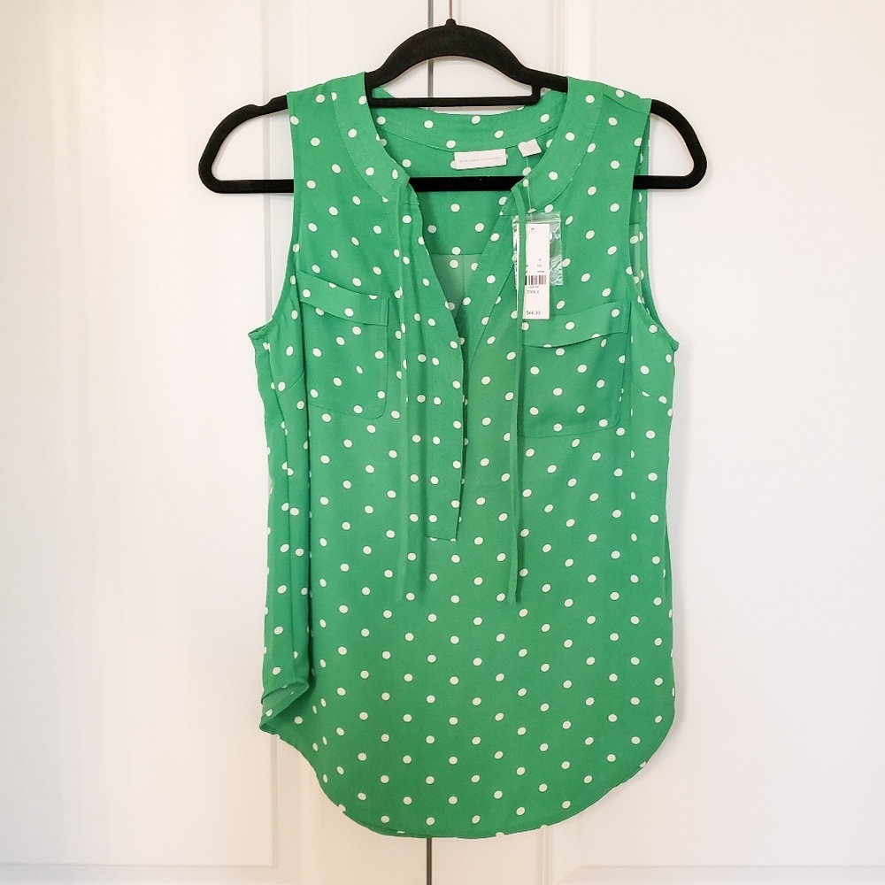 Green & white polka dot top nwt